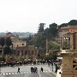325 Ai Fori